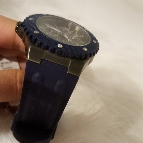 GUESS WATCH - Picture 5 of 6